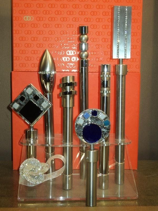 Bastoni per tendaggi con decorazioni