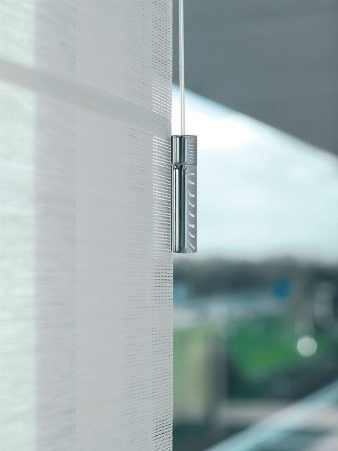 Finestra con tenda a rullo