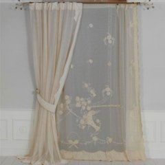 tenda classica ricamata