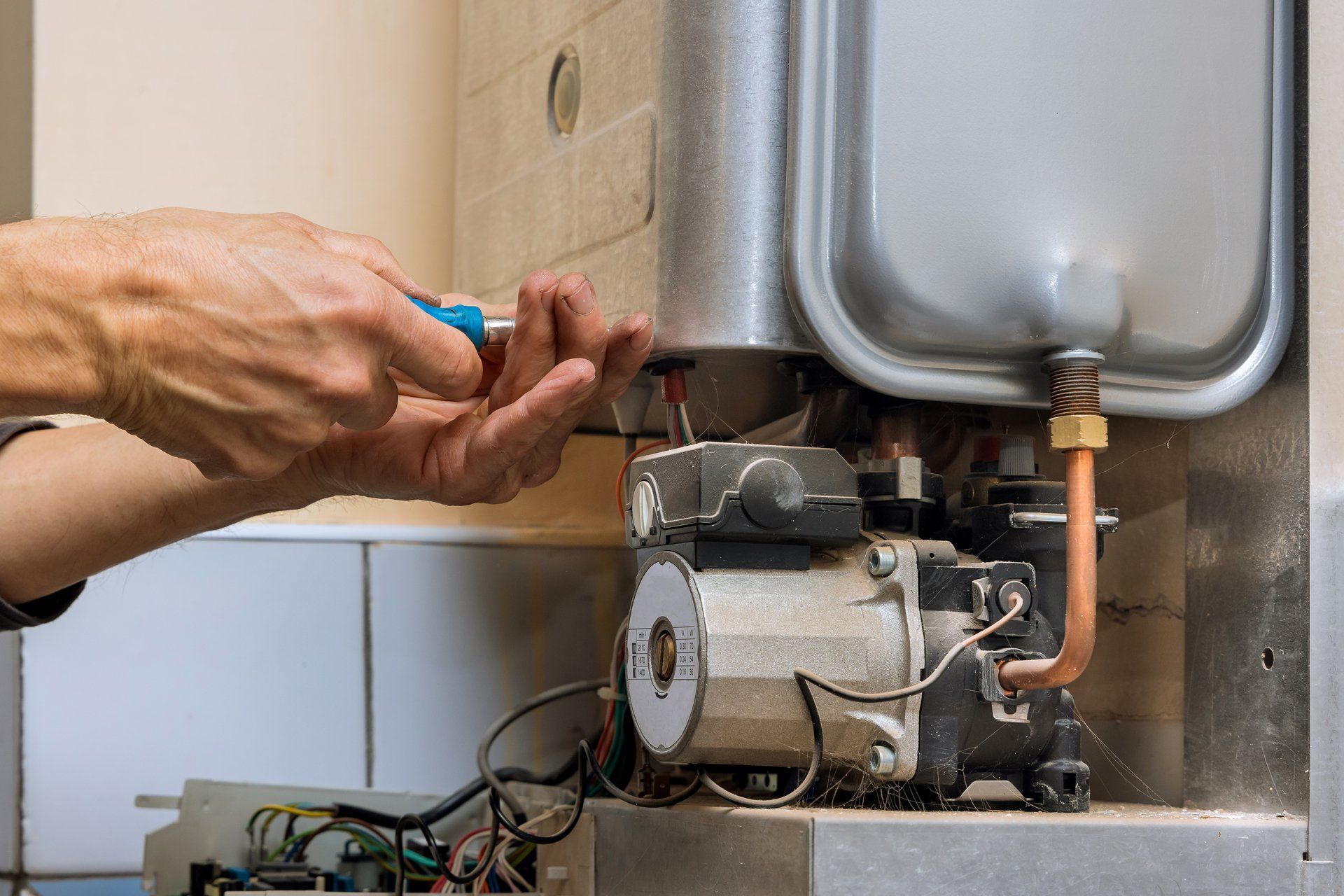 Is your Newnan water heater showing signs of a breakdown?
