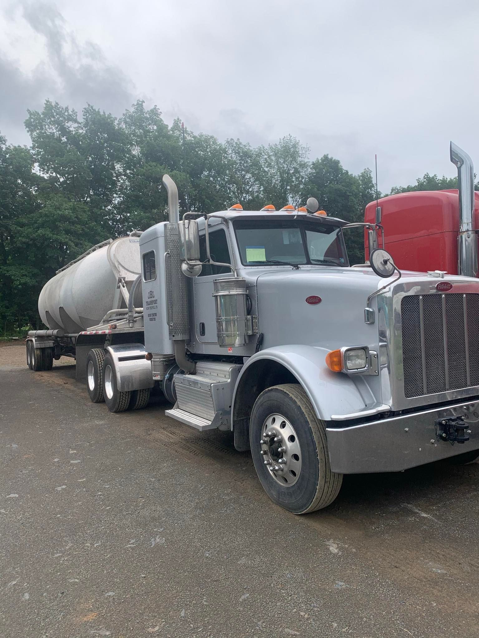 tractor trailer storage 