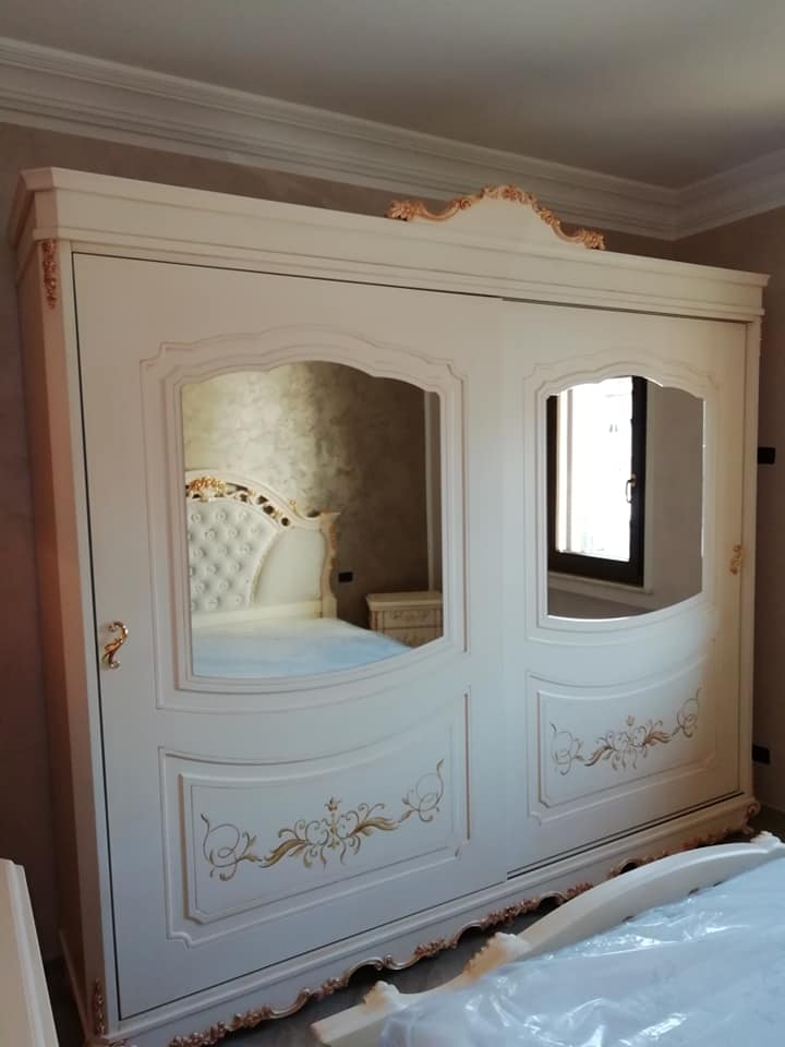 mobile da camera da letto con vetri specchiati