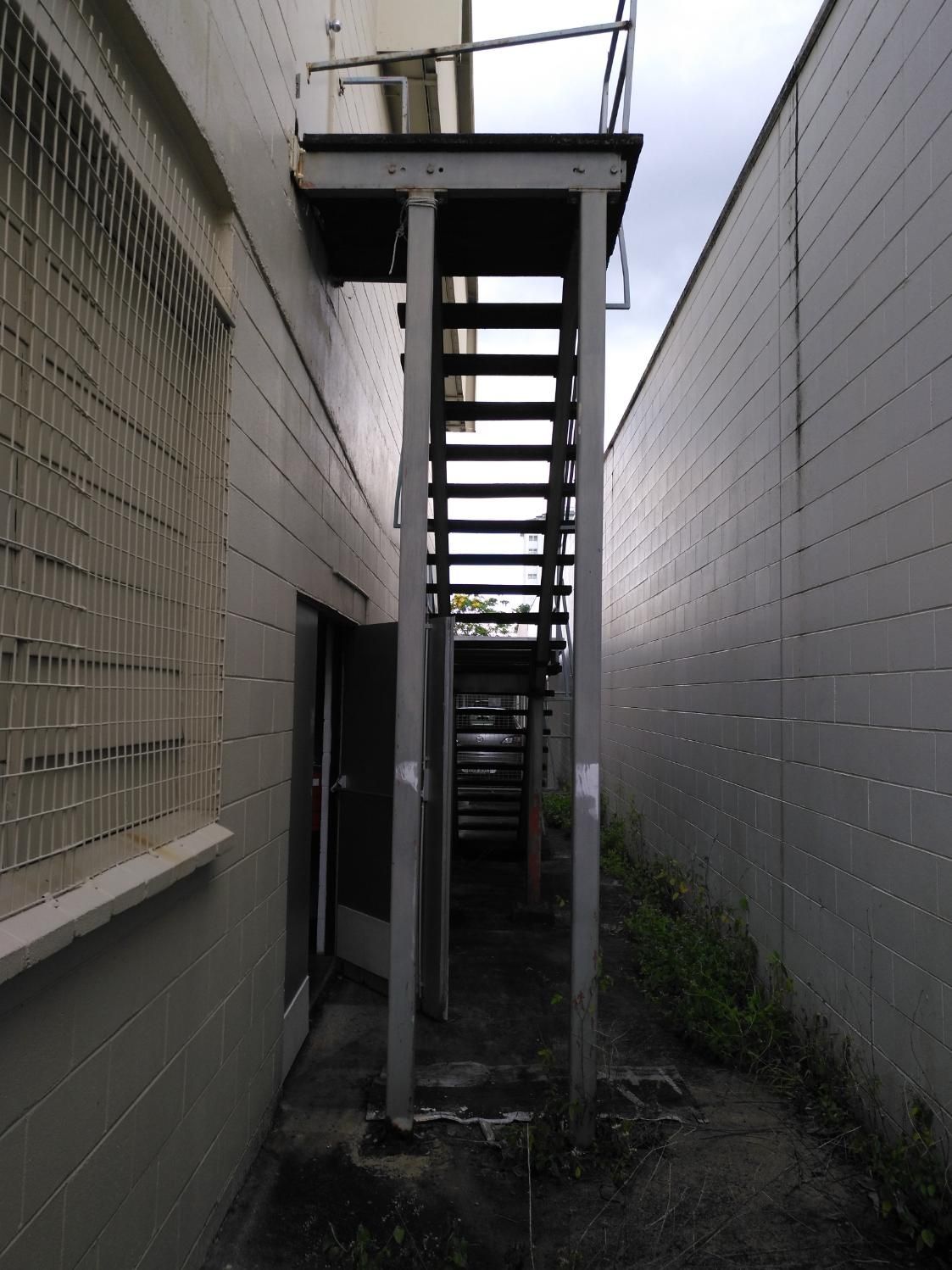 A Narrow Alleyway With Stairs Leading Up To A Building — Sven Margraf Constructions Pty Ltd In Atherton QLD