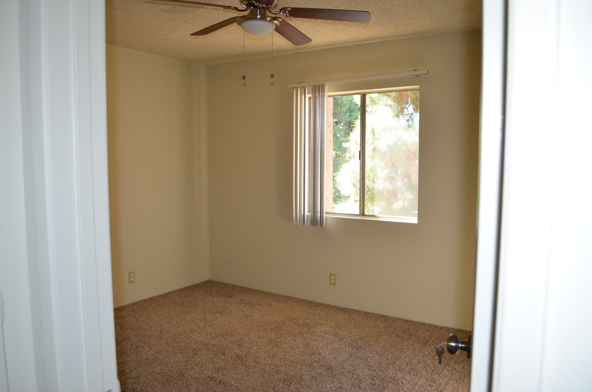 Woodcrest Rowland Heights, CA Apartment Homes