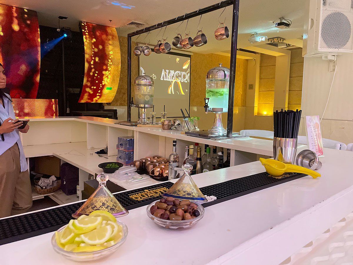 בר משקאות בירושלים