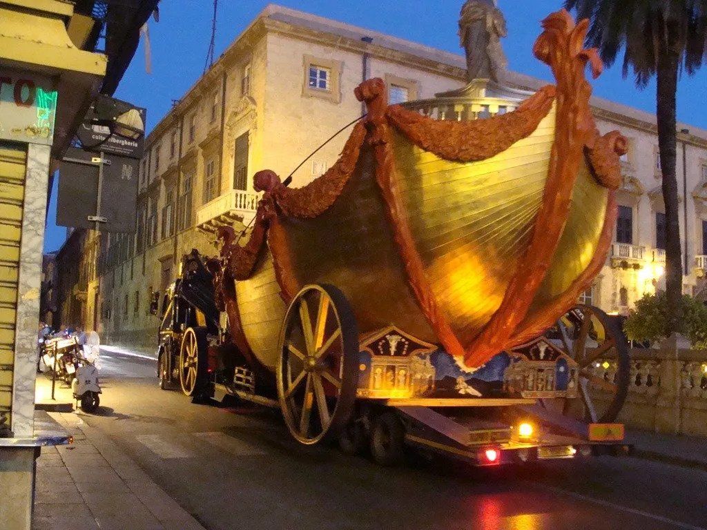 gru per sollevamento carichi