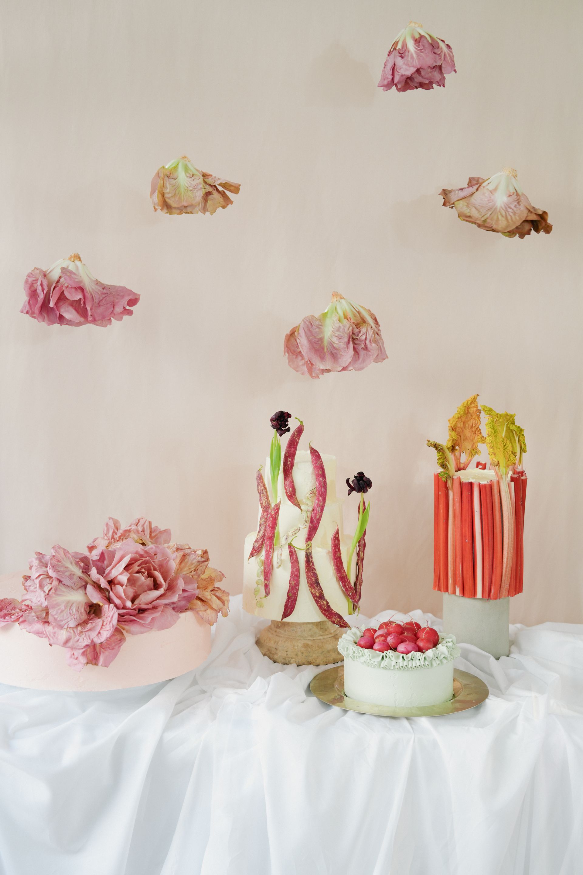 Contemporary bespoke cakes REGO Creative