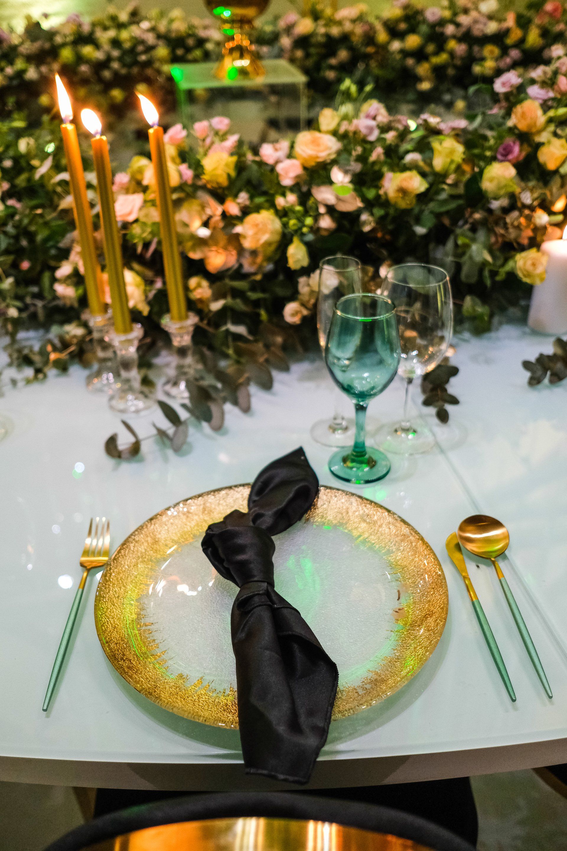 Green And Gold Table Decor At Event Wild Geese Lodge Harare Zimbabwe