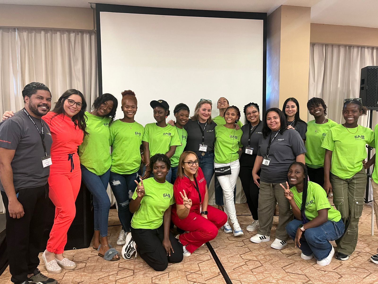 Inspiring The Future Generation of  Leaders: LEA Workshop Presented by Johnson & Johnson orphaned starfish foundation andy stein latin america stem