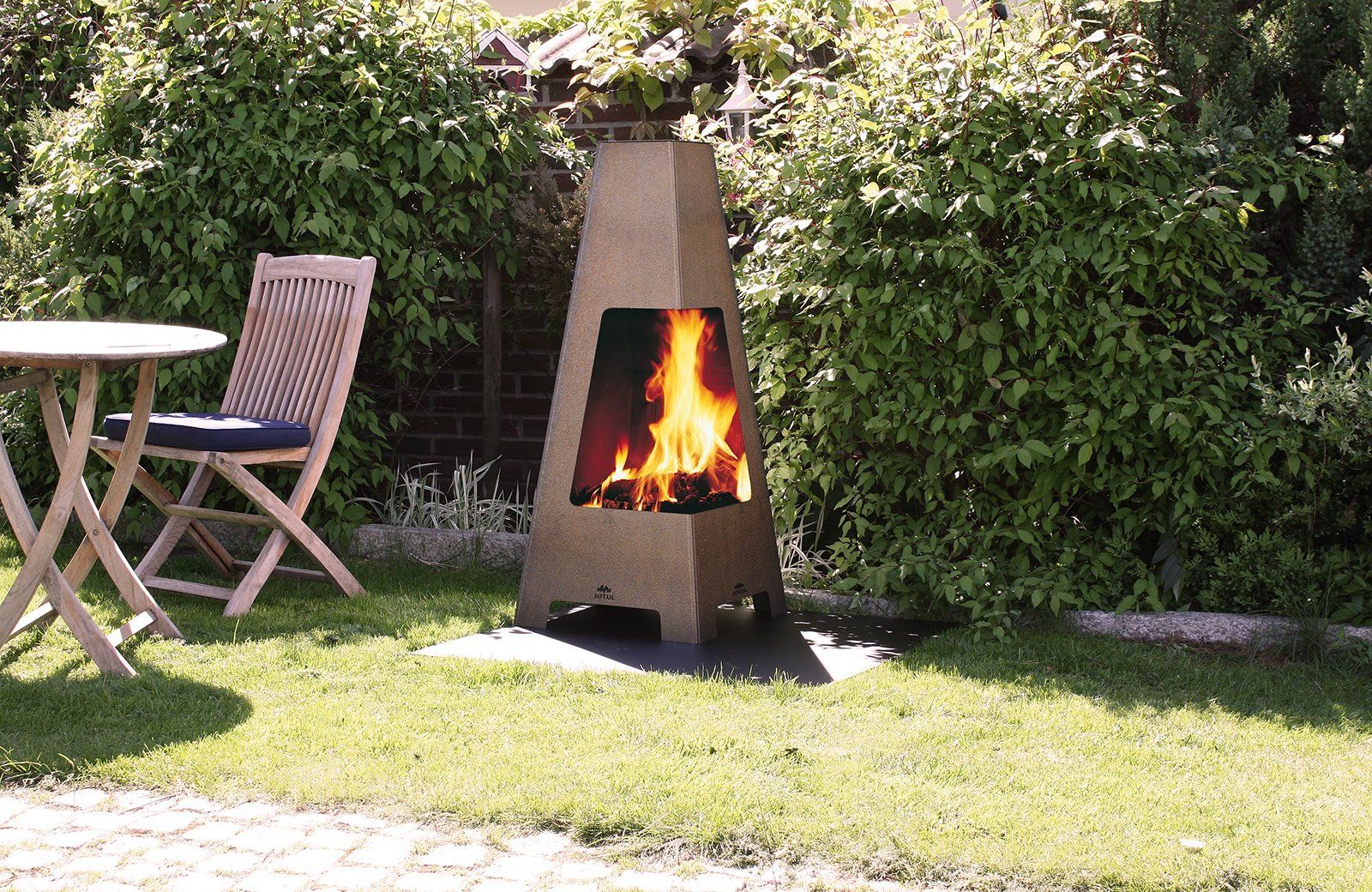 Jøtul Terrazza Outdoor Fireplace