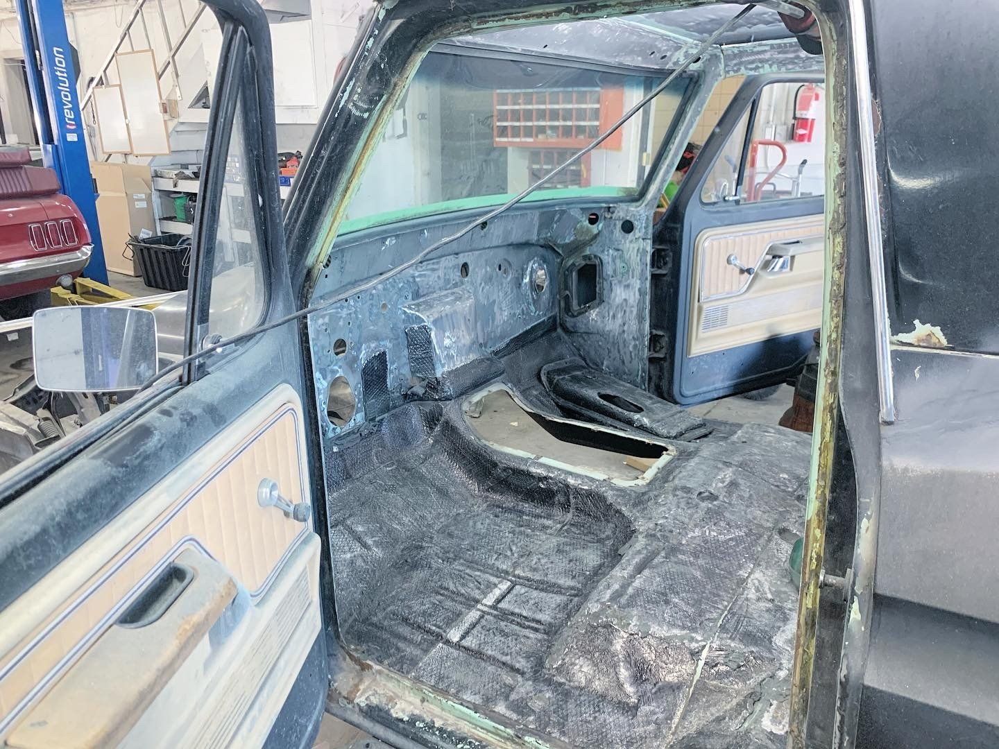 1979 Ford Bronco getting a frame swap at lakeview automotive