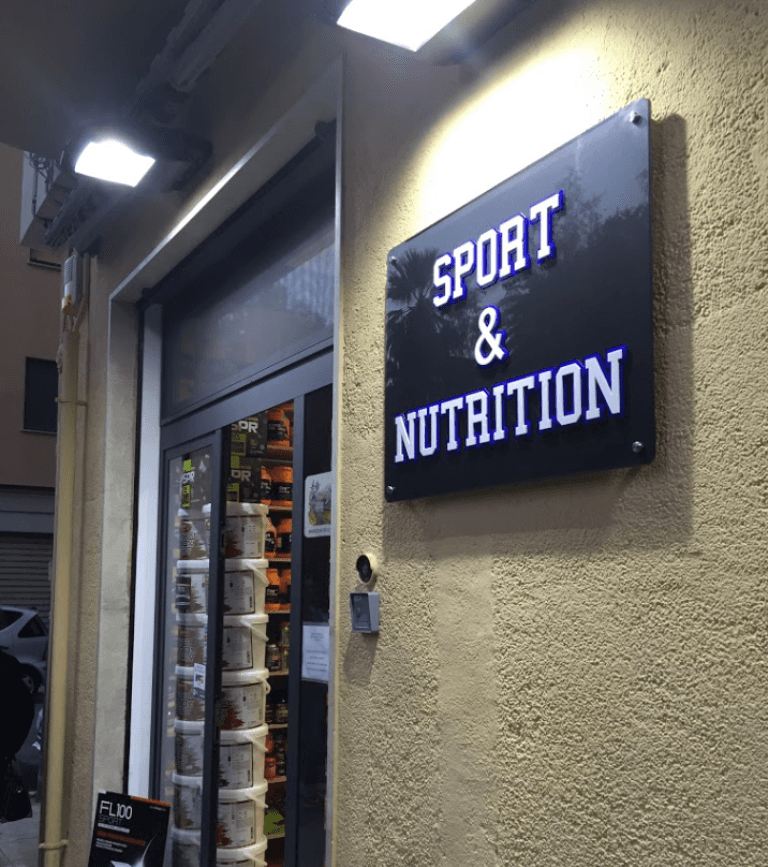 insegna esterna punto vendita