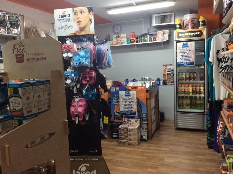 ampio assortimento di accessori per lo sport