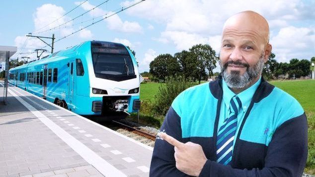 Tekening bus met trein vervangend vervoer erop