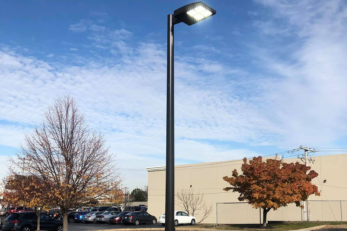 Parking Lot Lighting — St. Louis, MO — Plasti-Lite Signs