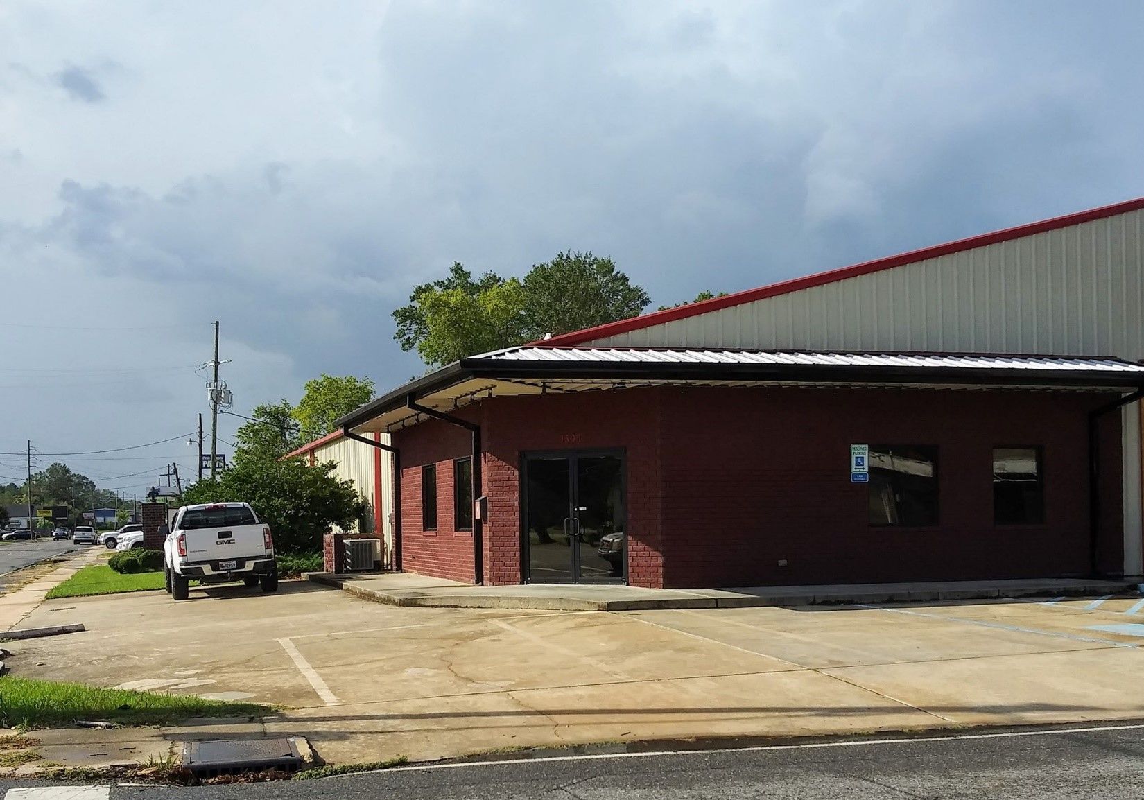 Ken’s Body Shop Office Store — West Monroe, LA — Ken’s Body Shop