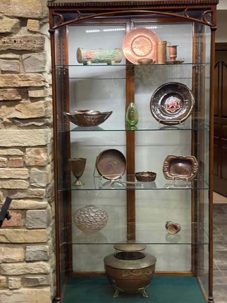 Exterior and interior photos of Hultgren Funeral Home and Cremation Center Carol Stream Location