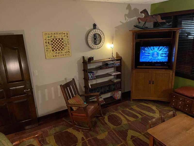 Exterior and interior photos of Hultgren Funeral Home and Cremation Center Carol Stream Location