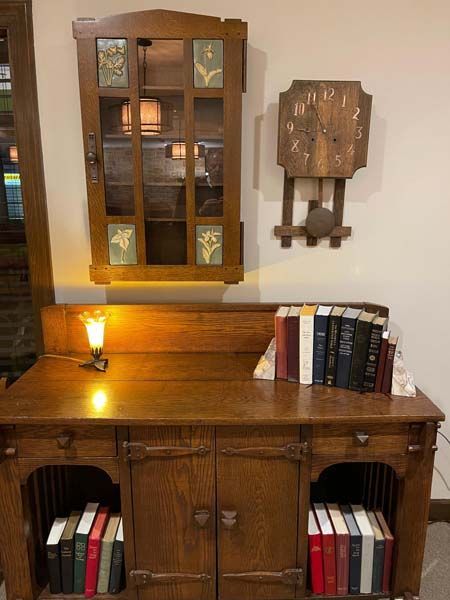 Exterior and interior photos of Hultgren Funeral Home and Cremation Center Carol Stream Location