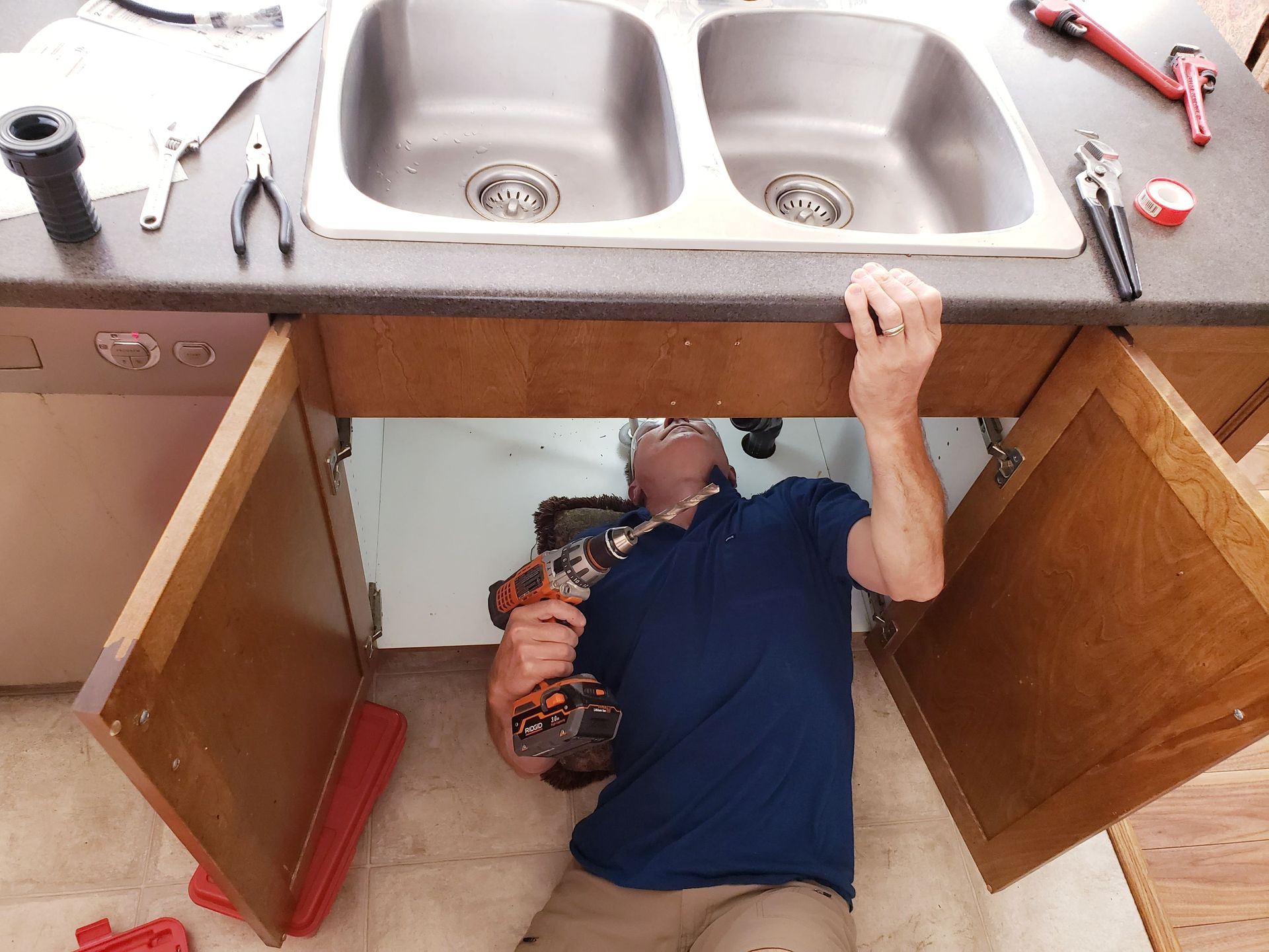 kitchen sink drain leaking