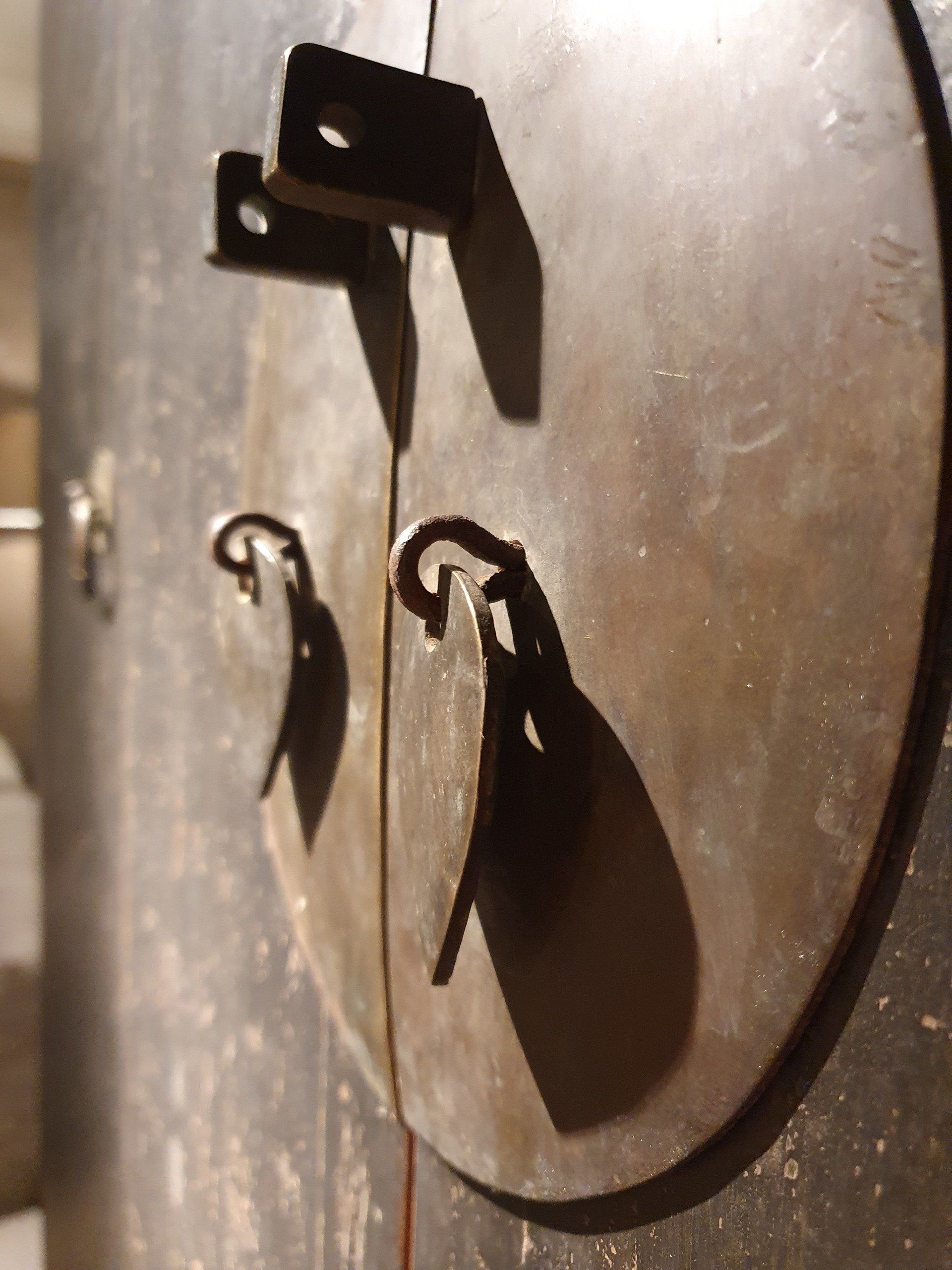 Dichte oude Chinese bruidskast origineel, zwart hout