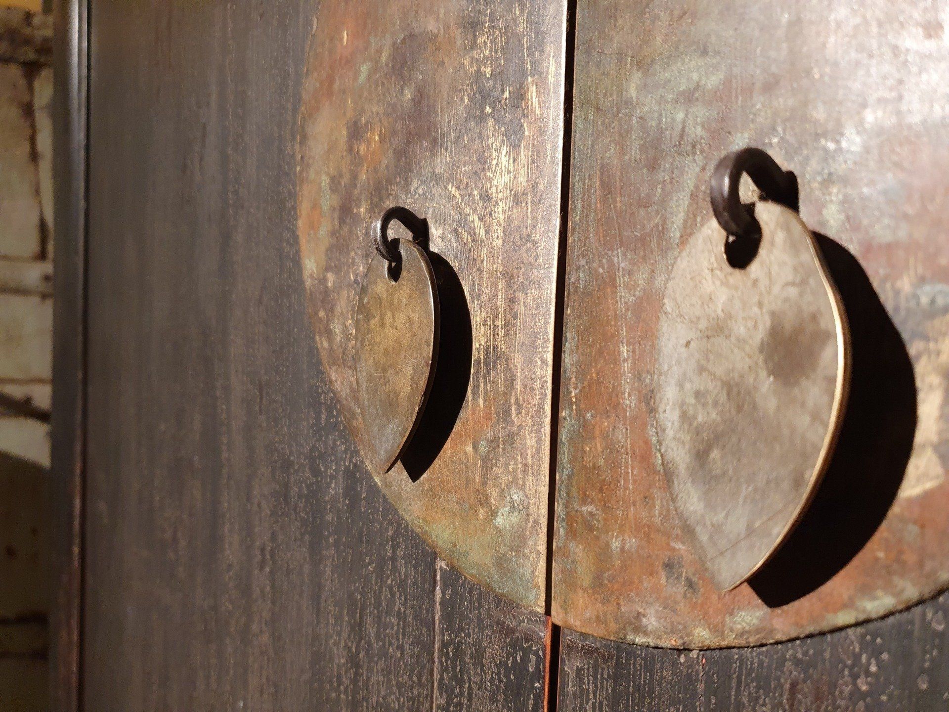 Dichte oude Chinese bruidskast zwart Elm hout