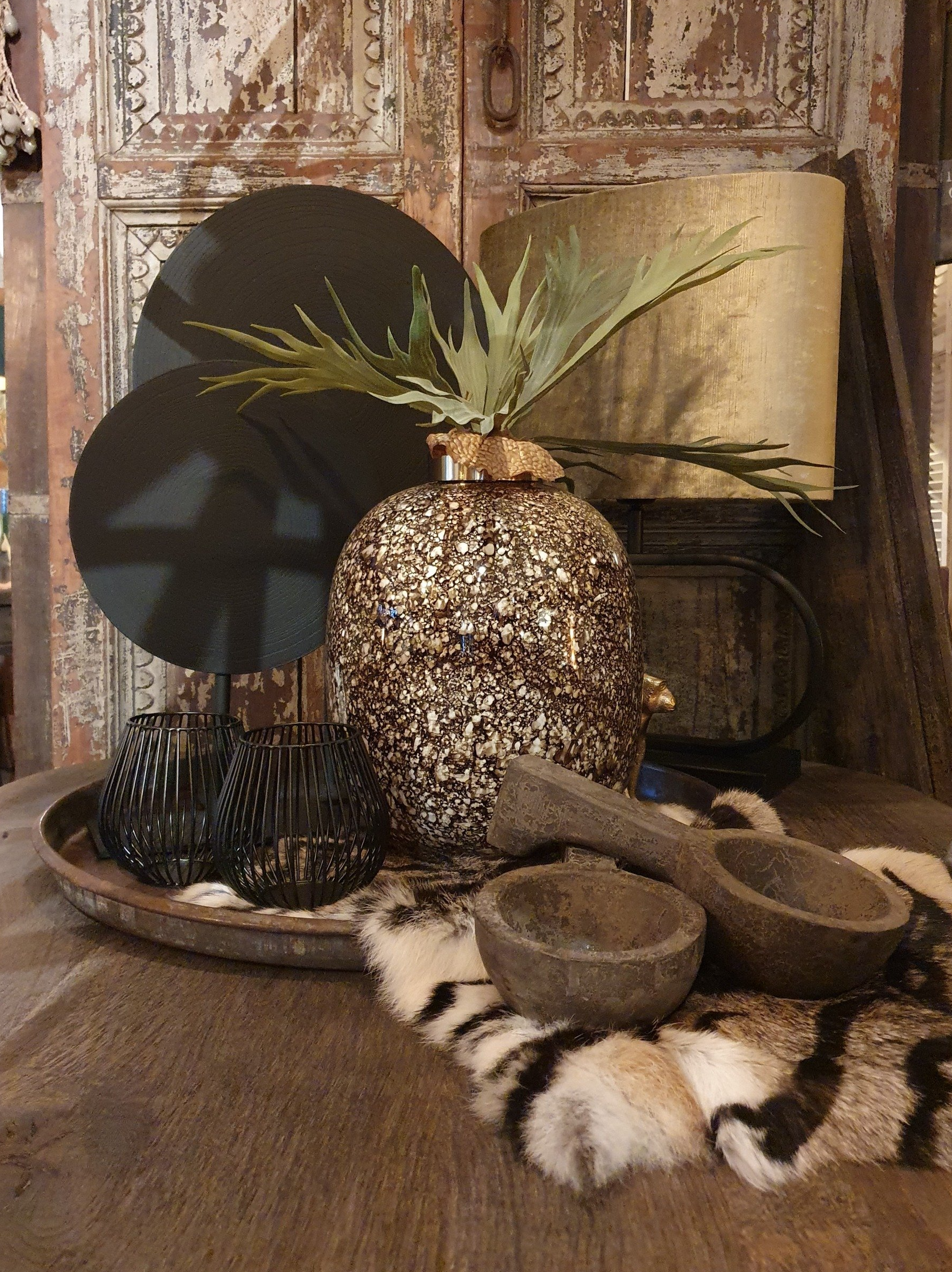 woonaccessoires schaal metaal, theelichthouder metaal zwart, vaas metaal