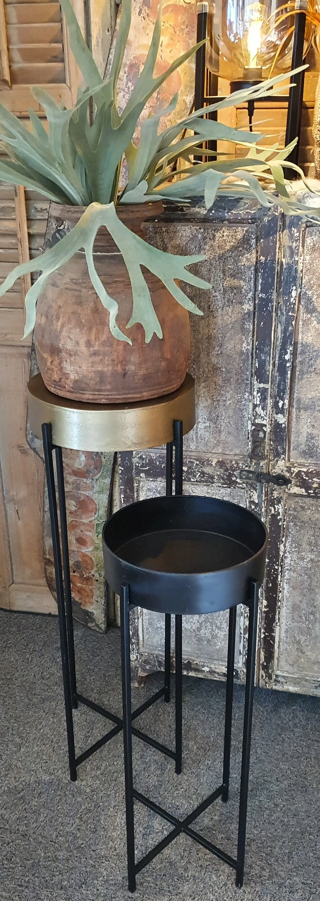 Ronde plantentafels metaal goud zwart