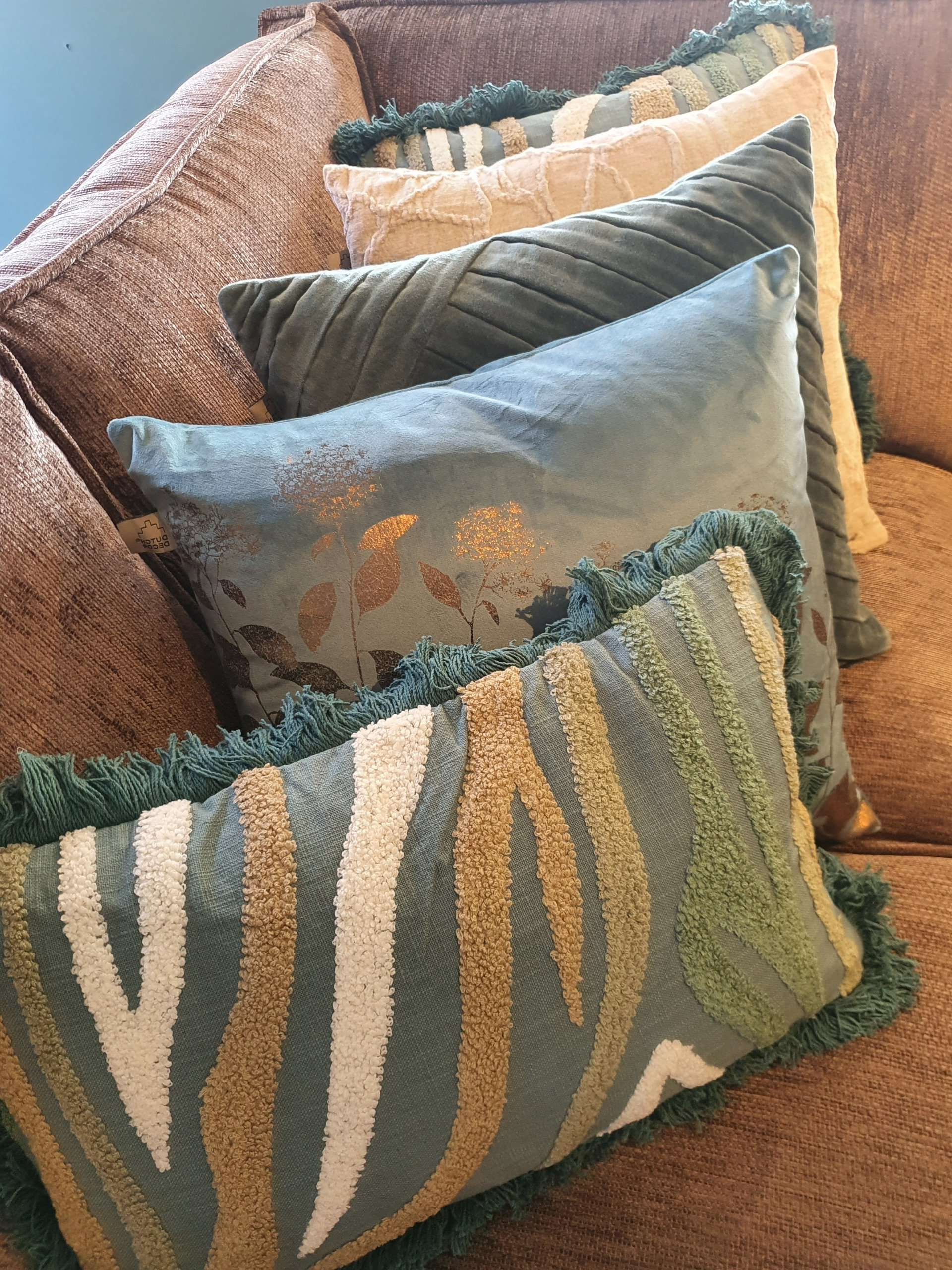 sierkussen petrol beige velours en met print