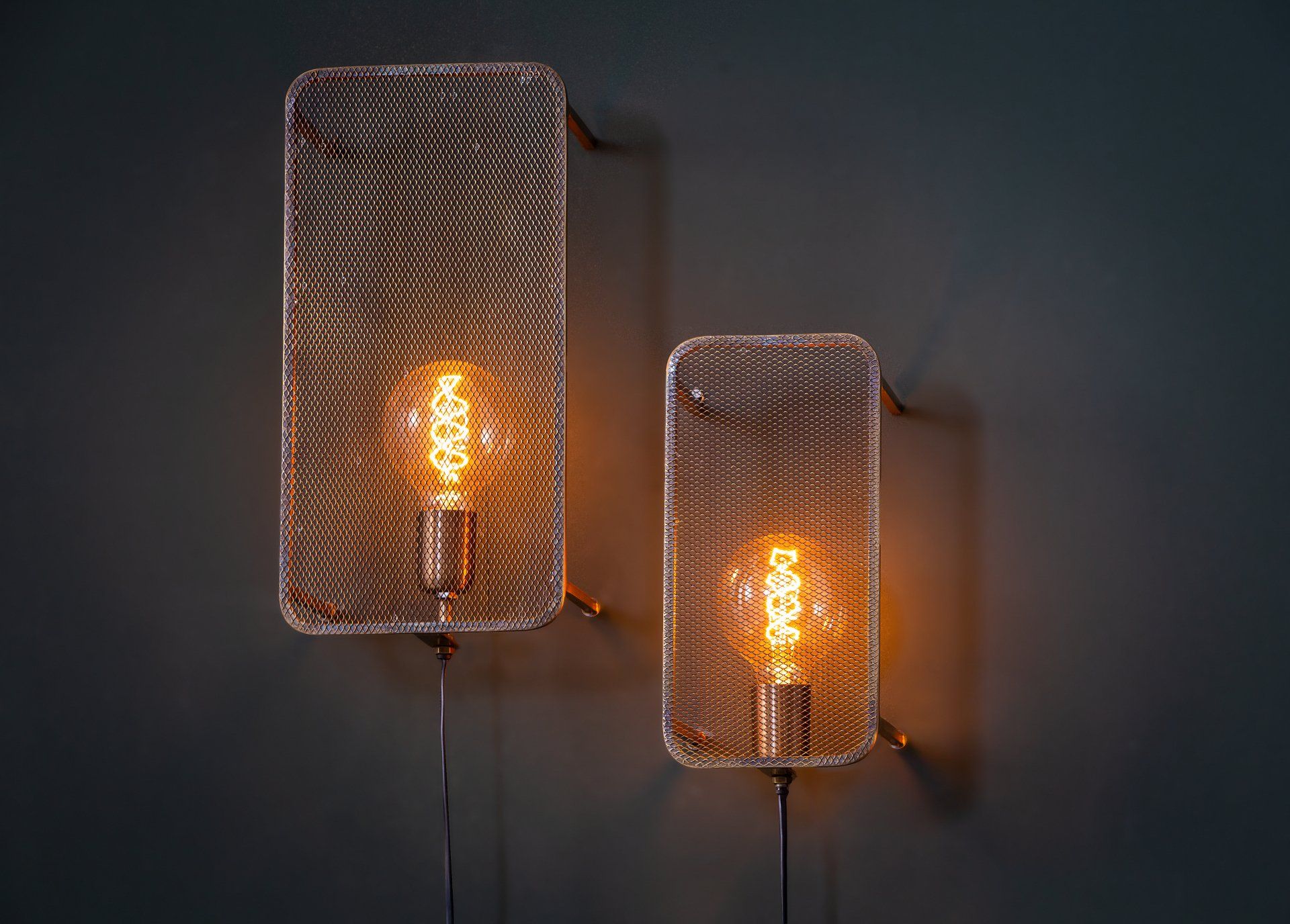 Wandlamp rechthoek raster metaal