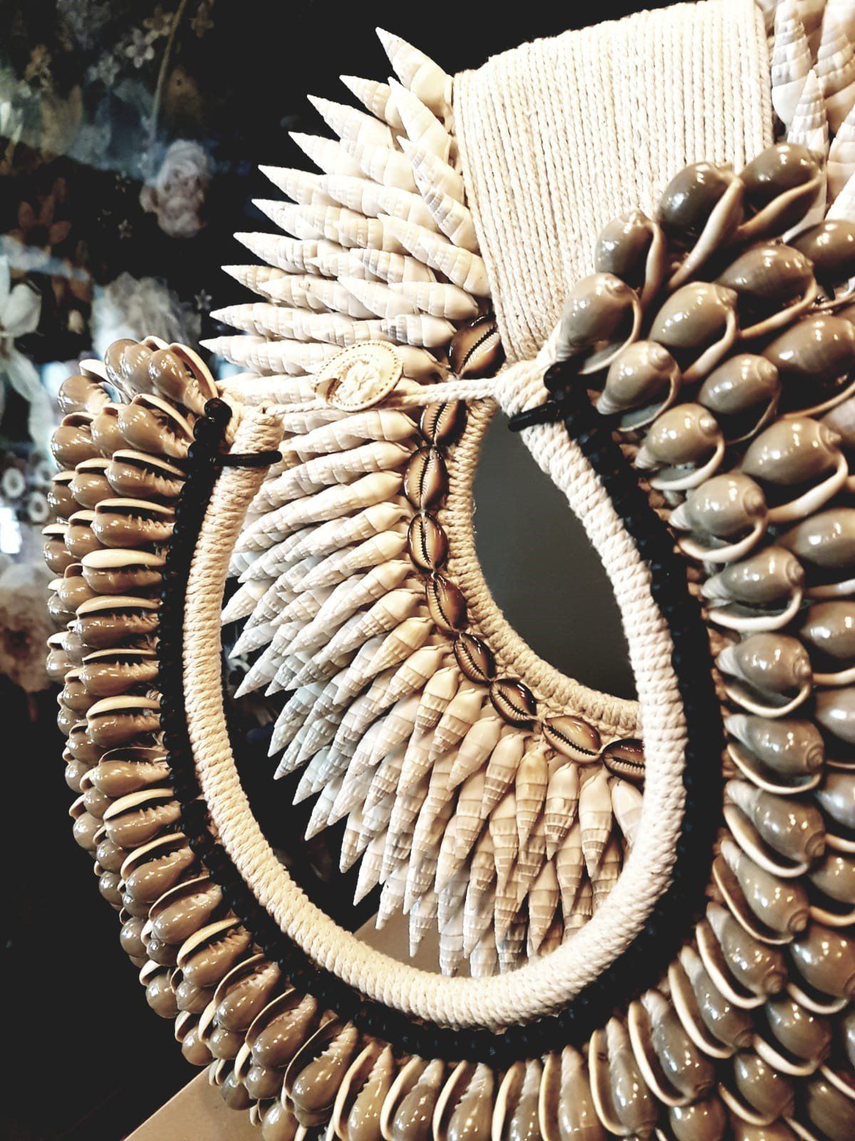 woonaccessoires schelpenketting op standaard