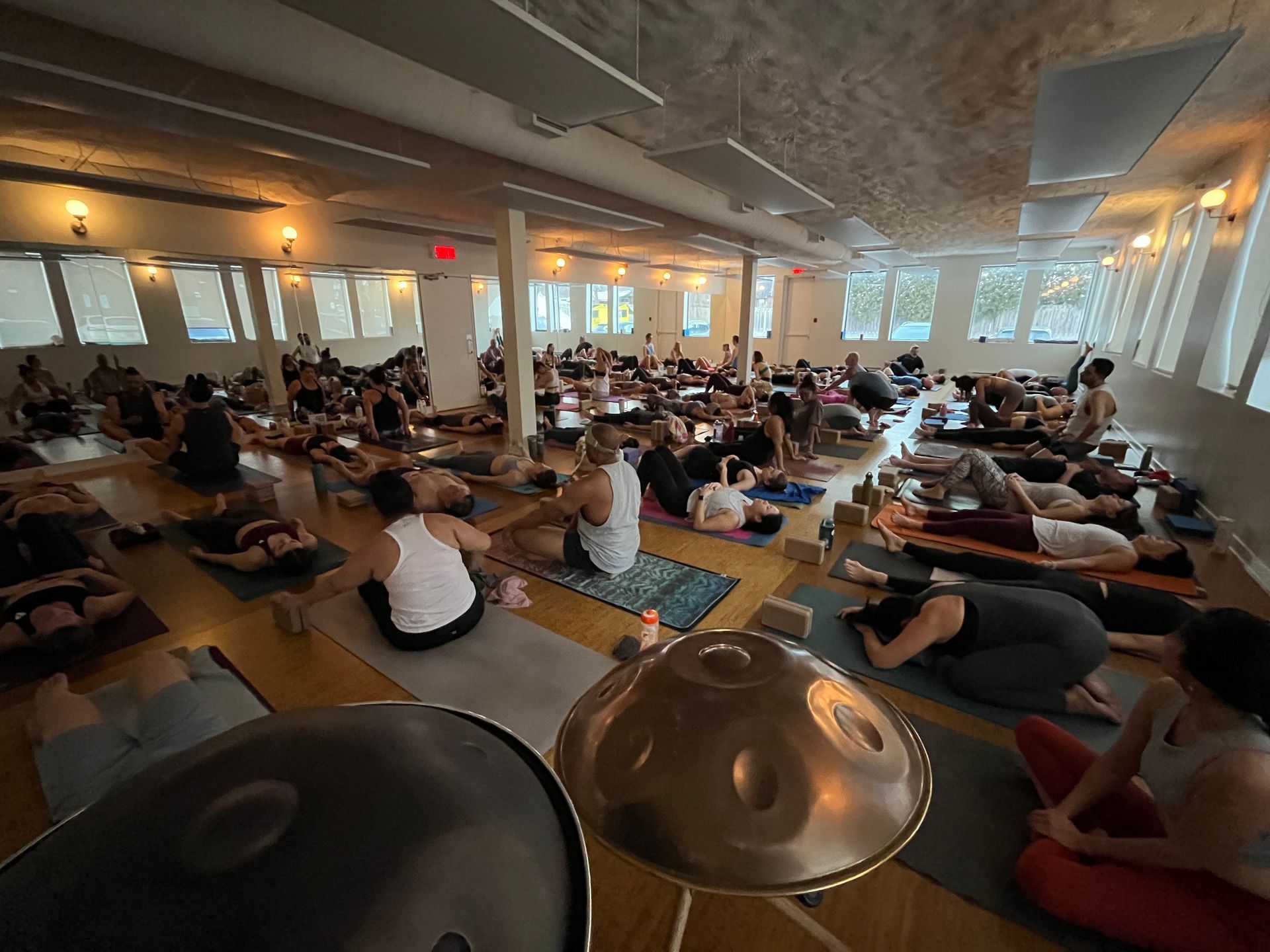 Handpan soundbath yoga