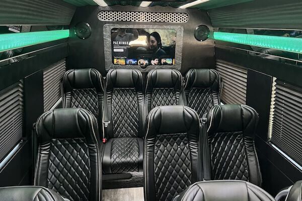 MCO airport chauffeur service to Disney Hotels