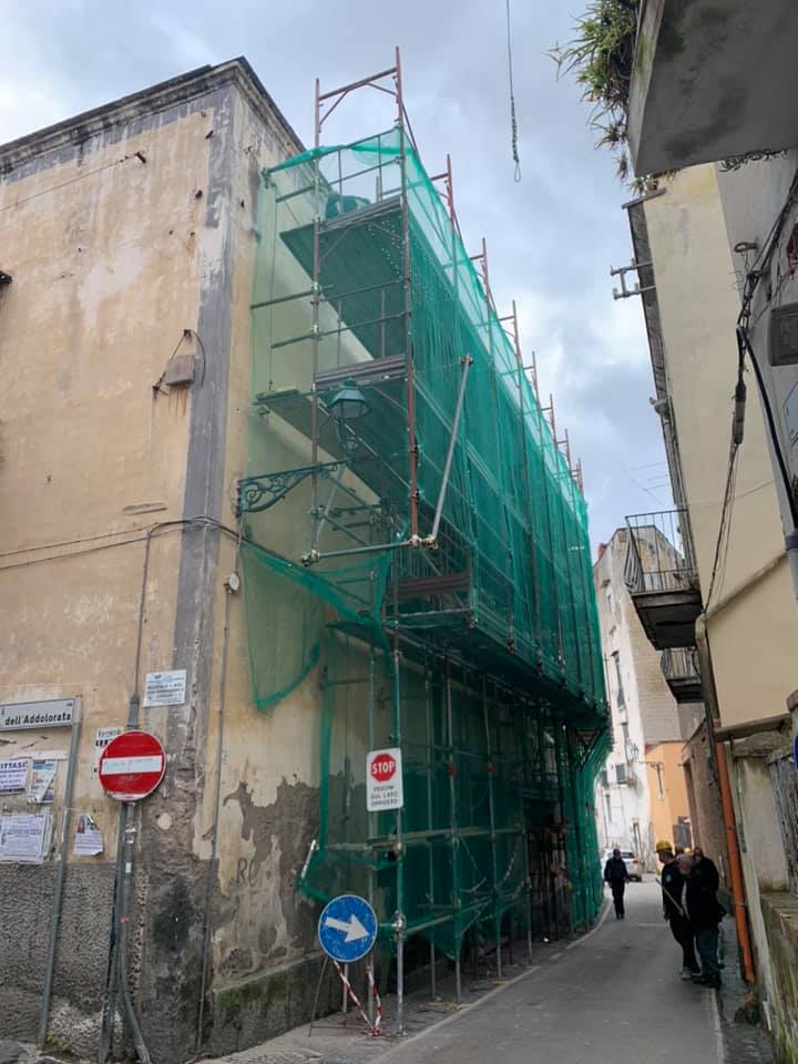 PONTEGGI PER EDILZIA