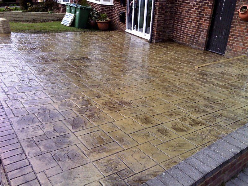 pattern imprinted concrete driveway in Binley Woods