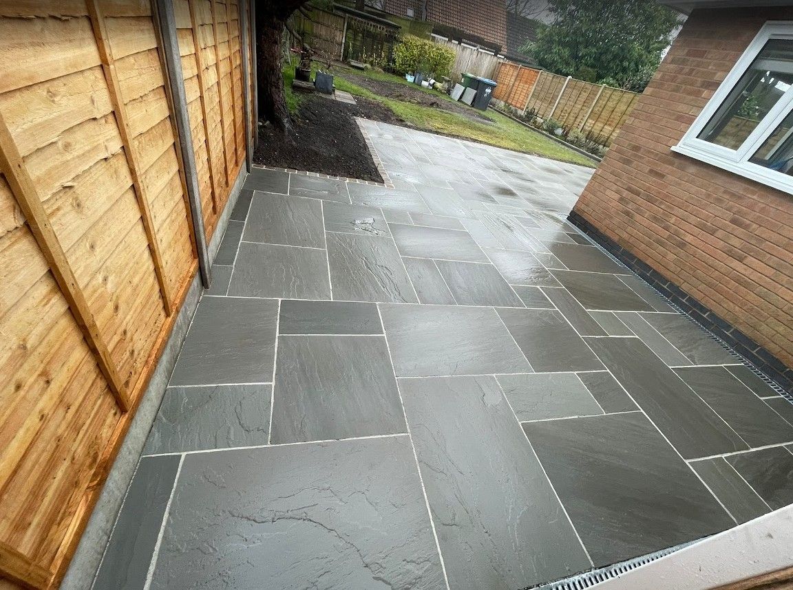 New sandstone paving patio in Binley Woods, Coventry