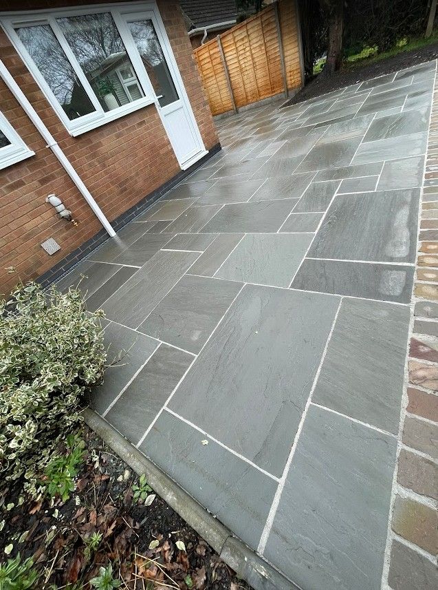 New sandstone paving patio in Binley Woods, Coventry