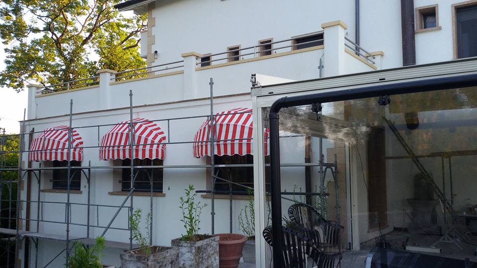 Costruzione di un gazebo esterno