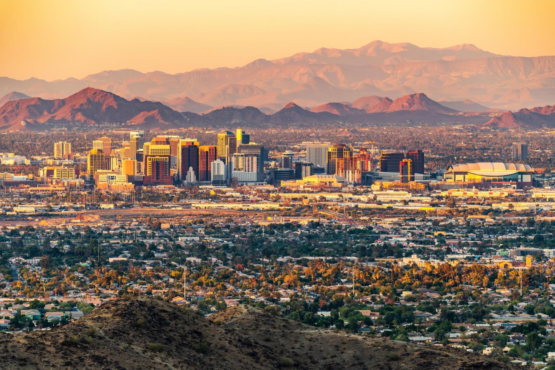 skyline of Phoenix, AZ at sunset