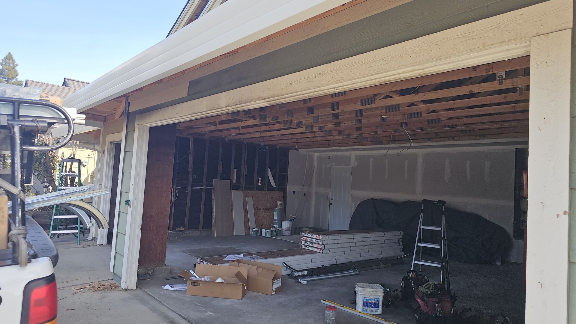 Speedy Gs Garage Door Repair and Installation Services