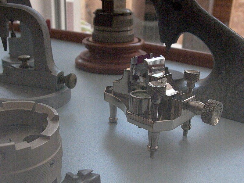 piccolo strumento da orologiaio