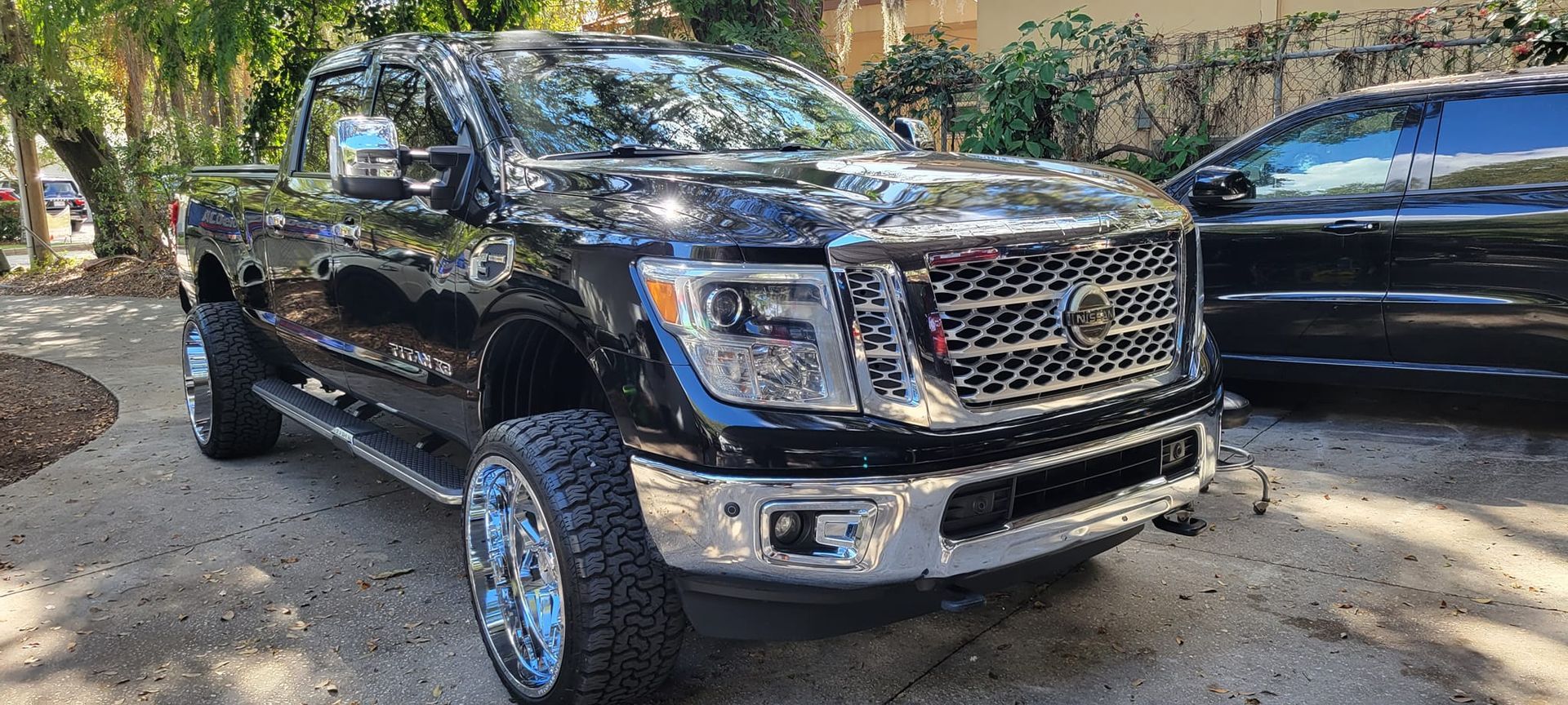 Black truck | Your Mechanic 813