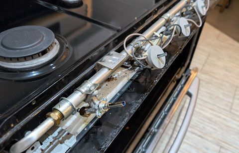 DCS gas stove repair showing a stuck control valve in West Vancouver