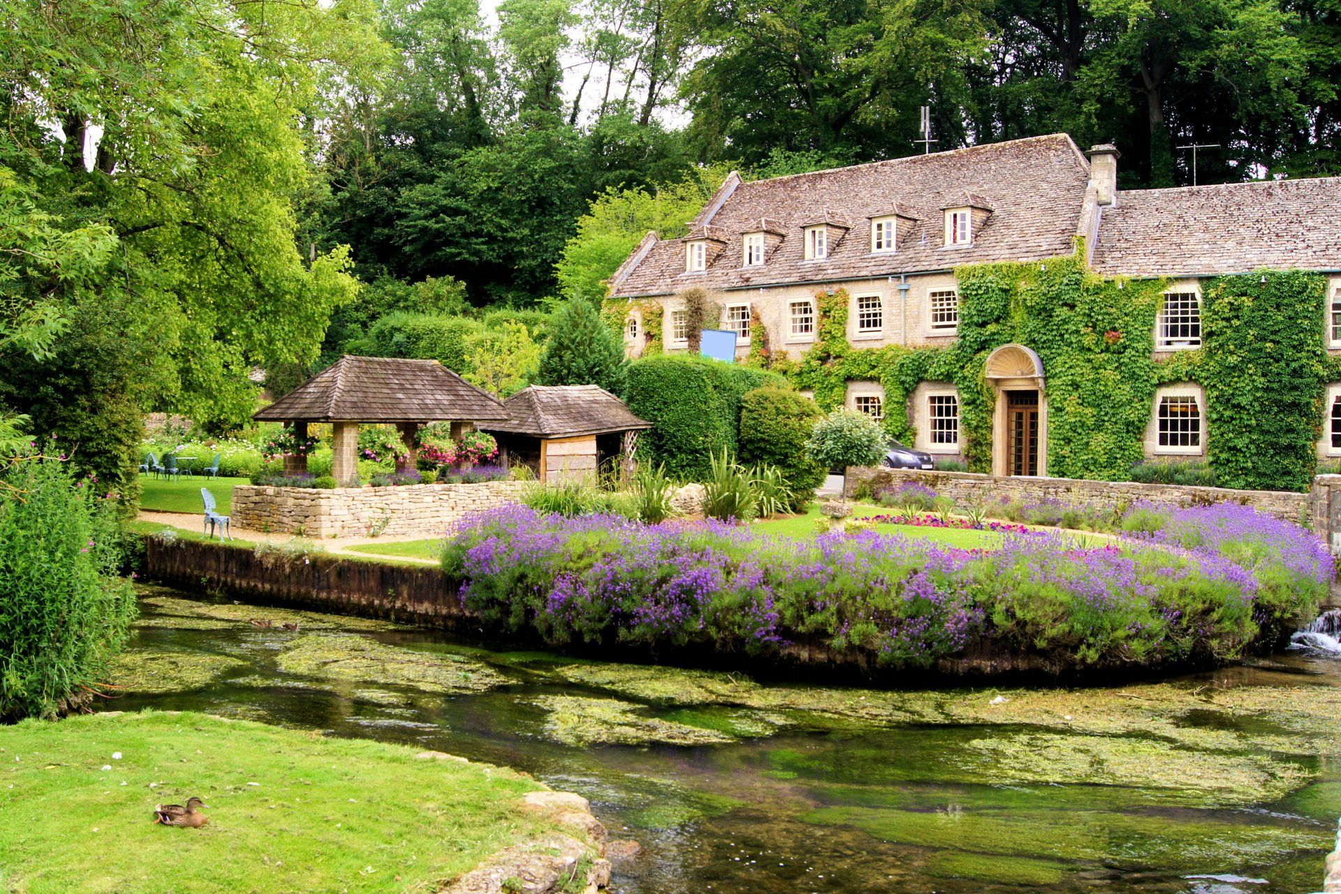 Walking Tours in the Cotswolds