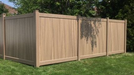vinyl / pvc privacy fence