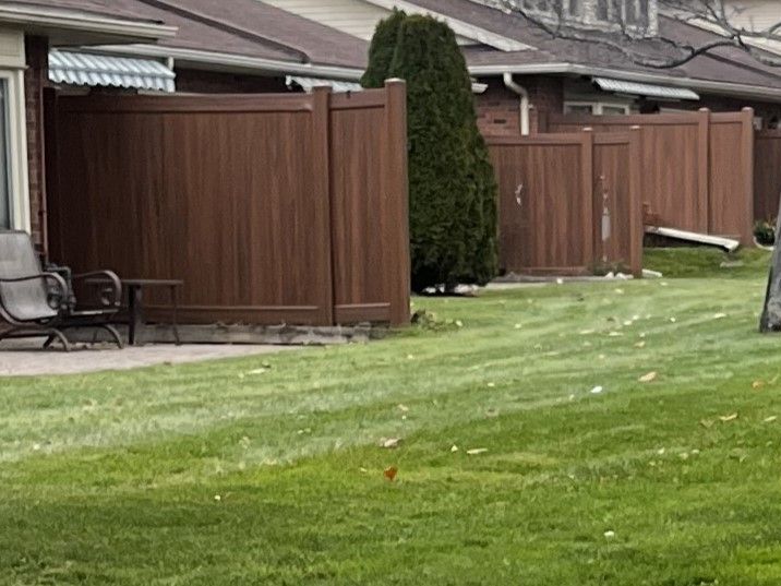 mocha walnut vinyl privacy screen