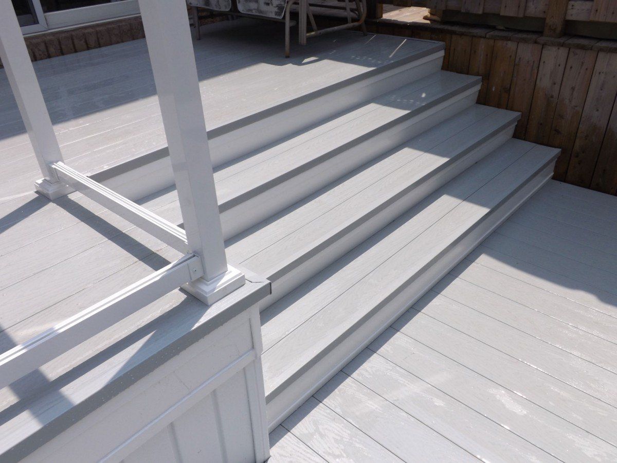 vinyl deck stairts