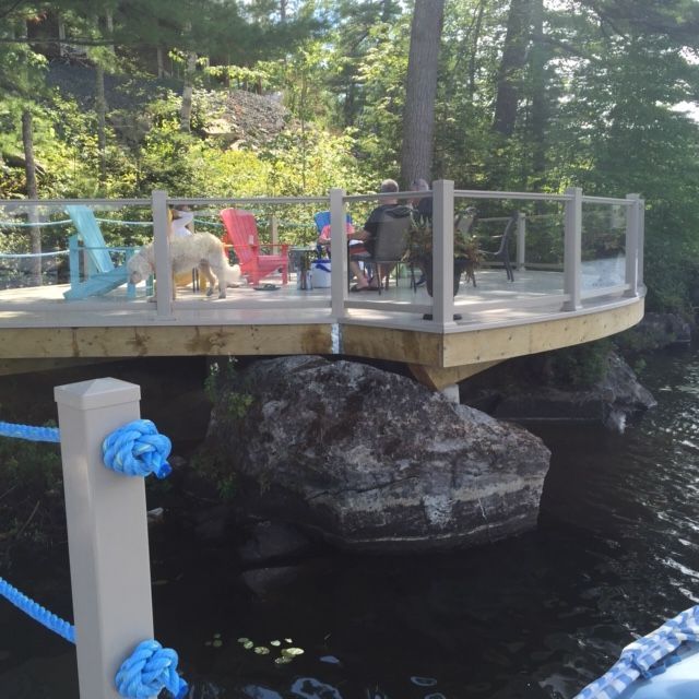 custom glass railing in muskoka