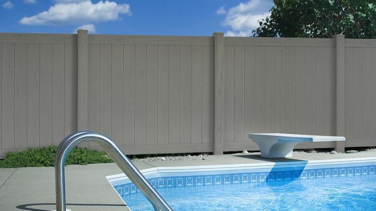 vinyl / pvc privacy fence