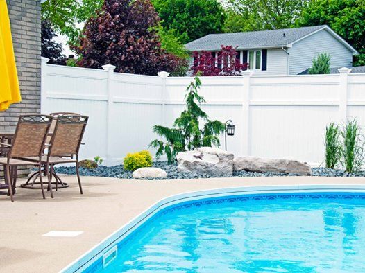 vinyl / pvc privacy fence